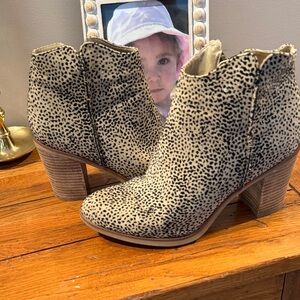MIA Tracee Leopard Print Ankle Boots